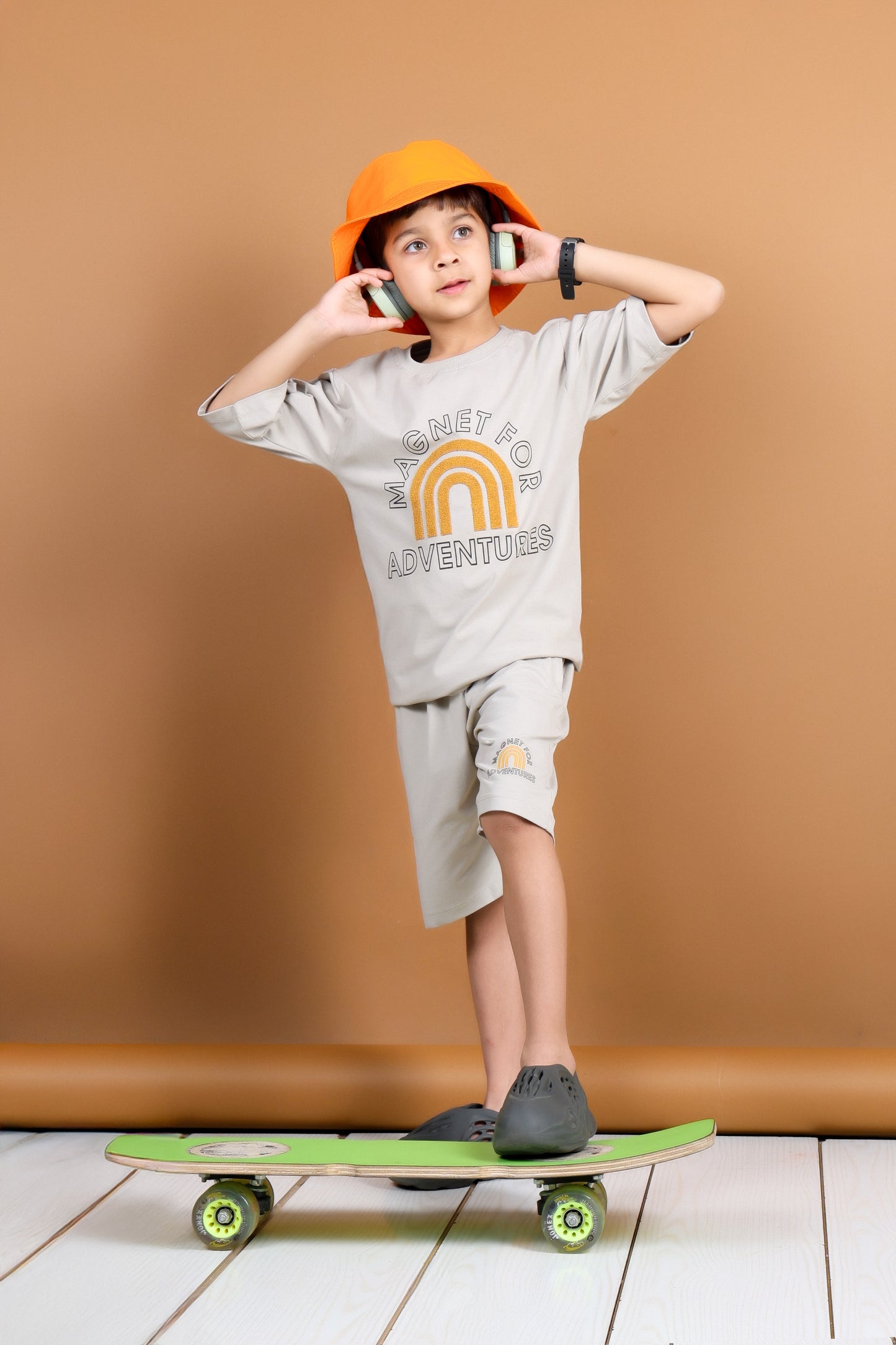 Magnet for Adventures